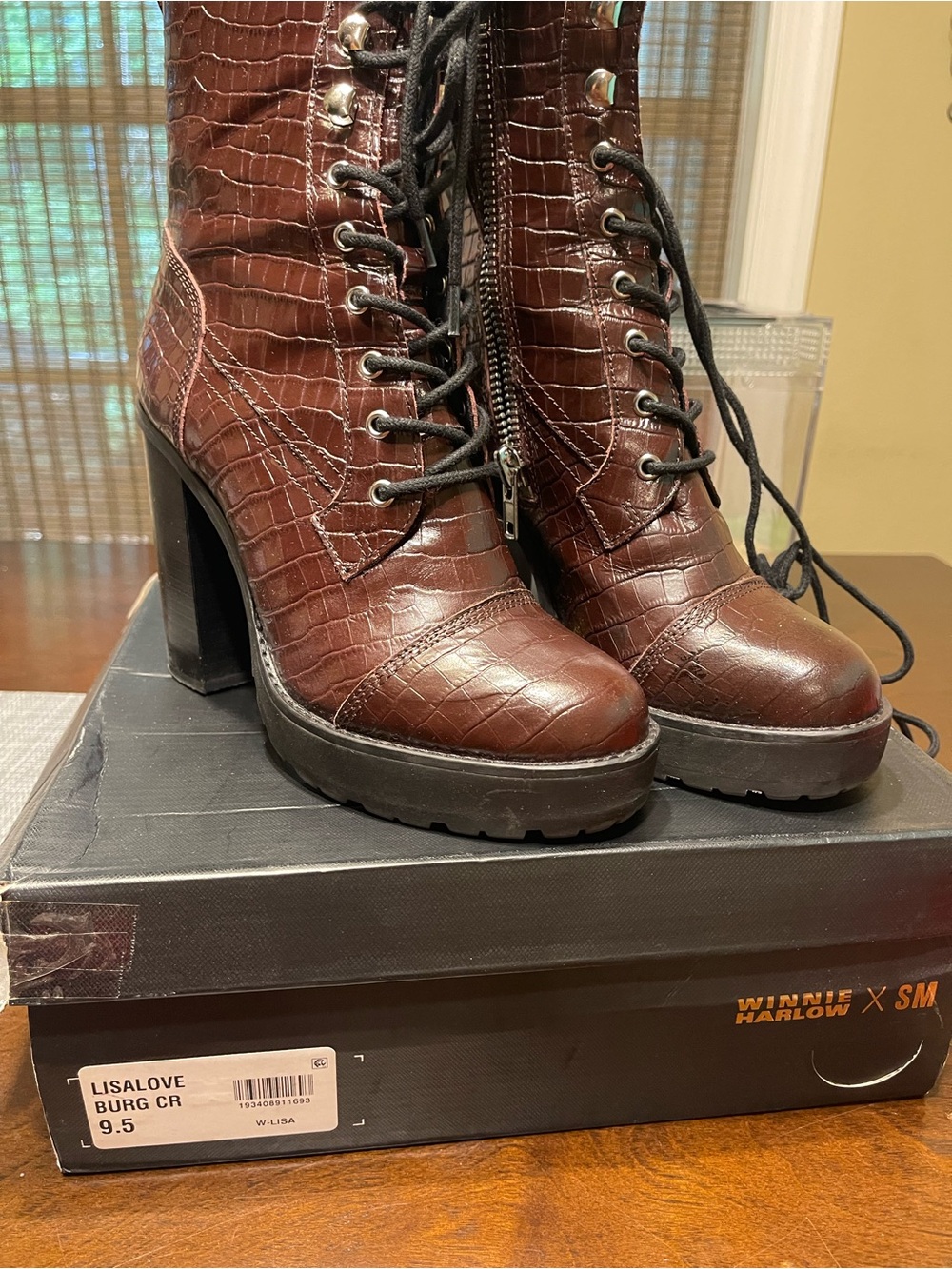 Steve Madden Brown Croc-Embossed Lace-Up Heeled Boots